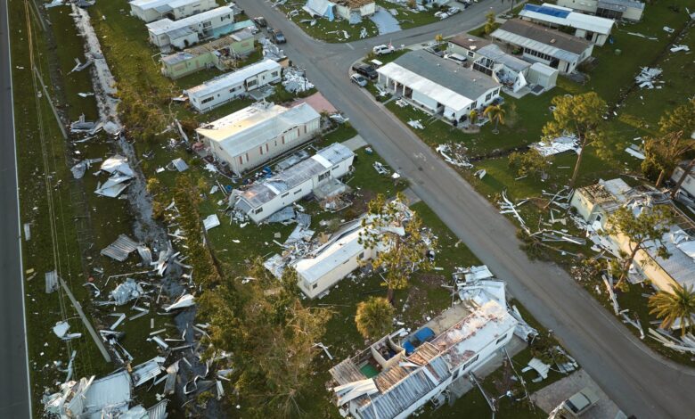 Florida couple’s insurance premiums shoot up to $11,000 a year as hurricanes intensify » Yale Climate Connections